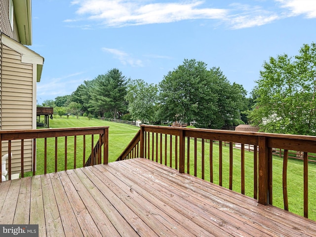 8 Taylors Farm Dr, Newark, DE 19711 - wooden terrace with a yard and view of wooded area