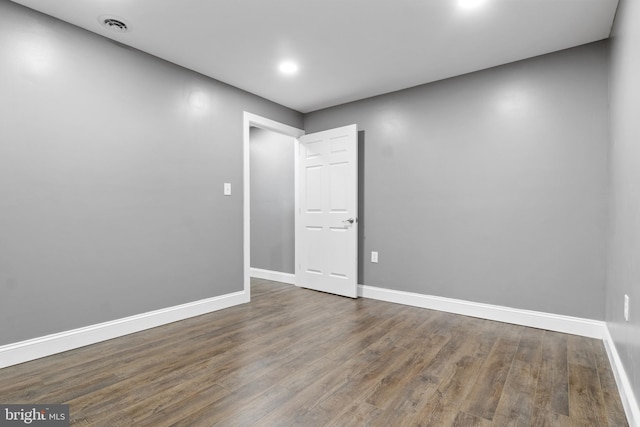 355 Old Stone Way, York, PA 17406 - spare room featuring wood finished floors and recessed lighting