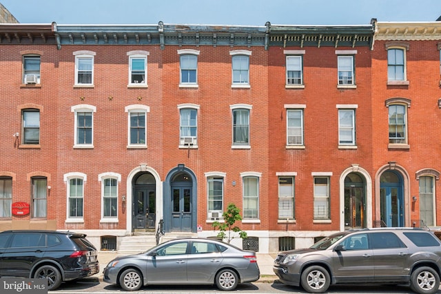 1917 Spring Garden St, Philadelphia, PA 19130 - townhome / multi-family property with brick siding