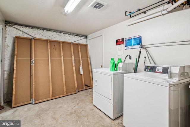 1917 Spring Garden St, Philadelphia, PA 19130 - shared laundry room featuring separate washer and dryer