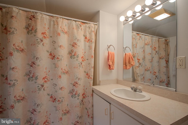 24981 Delmar Rd, Mardela Springs, MD 21837 - bathroom featuring vanity and a shower with curtain