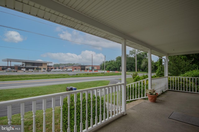 24981 Delmar Rd, Mardela Springs, MD 21837 - porch with a lawn