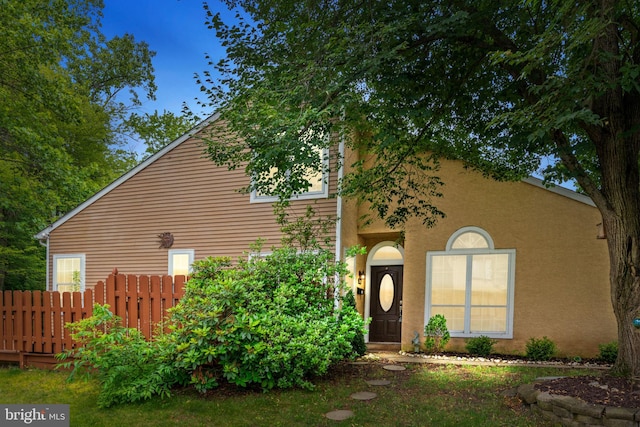 2109 Sturbridge Cmn, Holland, PA 18966 - view of front of home with stucco siding