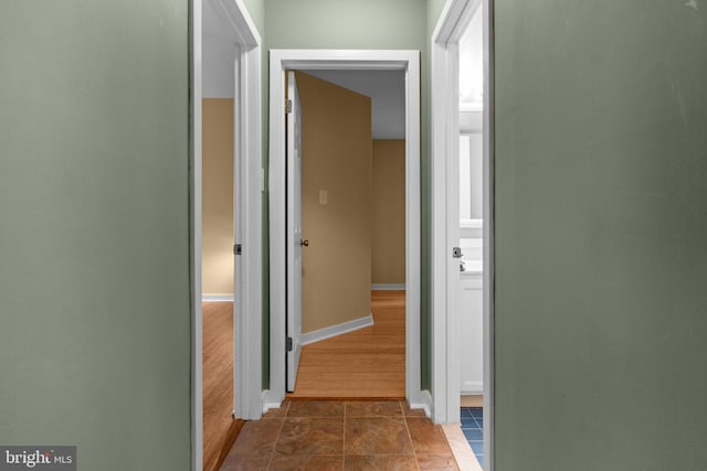 2109 Sturbridge Cmn, Holland, PA 18966 - corridor with baseboards