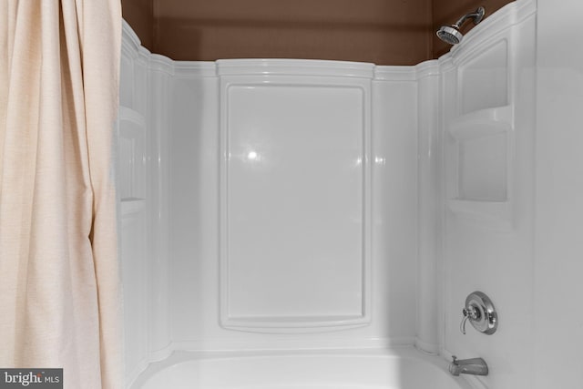 2109 Sturbridge Cmn, Holland, PA 18966 - bathroom featuring shower / bathtub combination with curtain