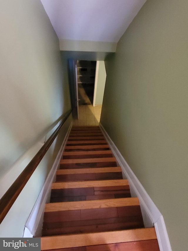 140 Joyceton Ter, Upper Marlboro, MD 20774 - view of stairway