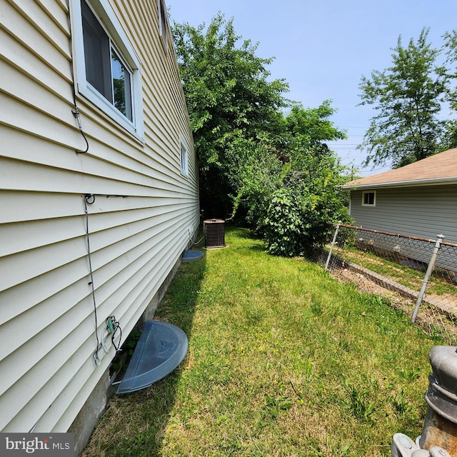 5508 Mayview Ave, Baltimore, MD 21206 - view of green lawn