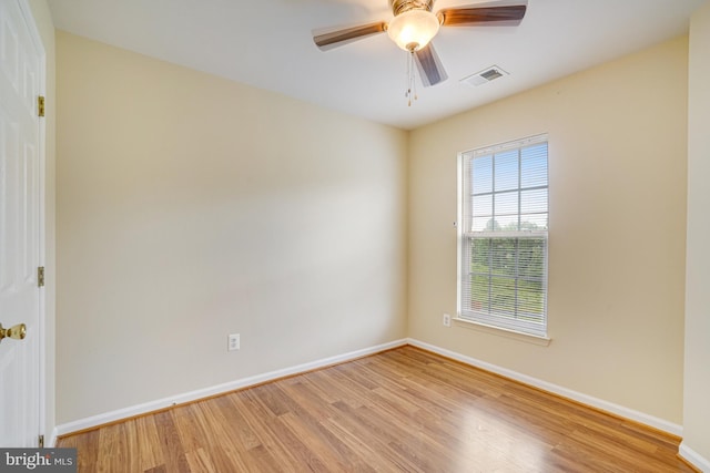 6187 Les Dorson Ln, Alexandria, VA 22315 - unfurnished room with wood finished floors and a ceiling fan