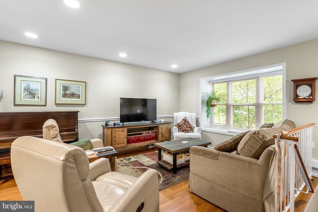 18275 Rolling Meadow Way, Olney, MD 20832 - living area featuring light wood-style flooring and recessed lighting