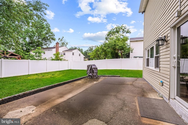 202 Cranford Rd, Cherry Hill, NJ 08003 - fenced backyard featuring a patio area