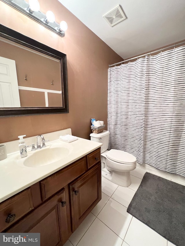 16331 Eagle Flight Cir, Woodbridge, VA 22191 - full bath featuring vanity, tile patterned flooring, and curtained shower