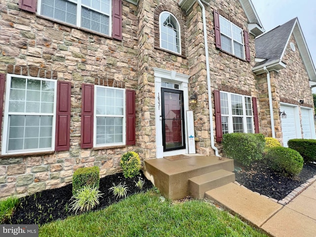 16331 Eagle Flight Cir, Woodbridge, VA 22191 - view of exterior entry with stone siding