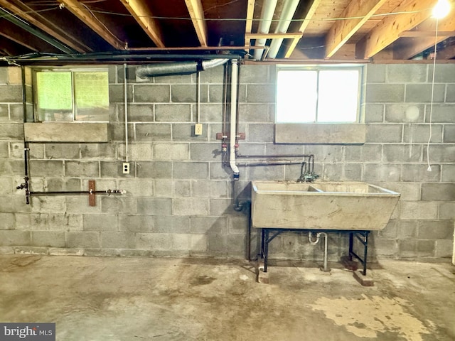 13709 Fir Tree Ln, Cresaptown, MD 21502 - below grade area with a sink