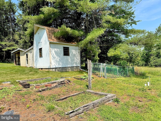 13709 Fir Tree Ln, Cresaptown, MD 21502 - view of yard