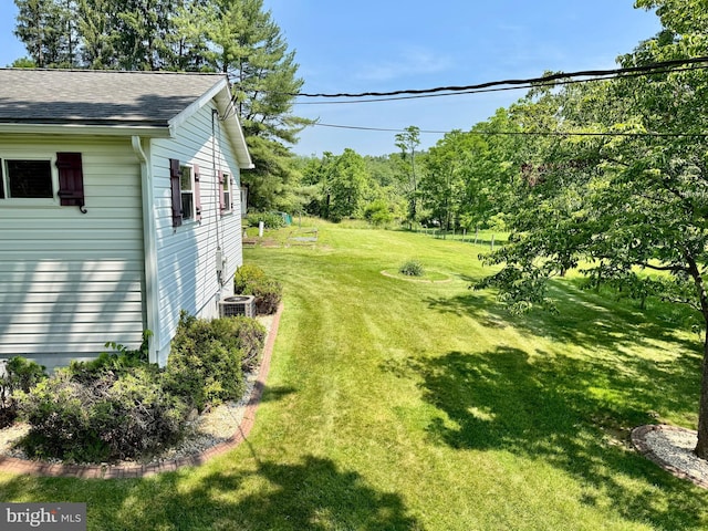 13709 Fir Tree Ln, Cresaptown, MD 21502 - view of grassy yard
