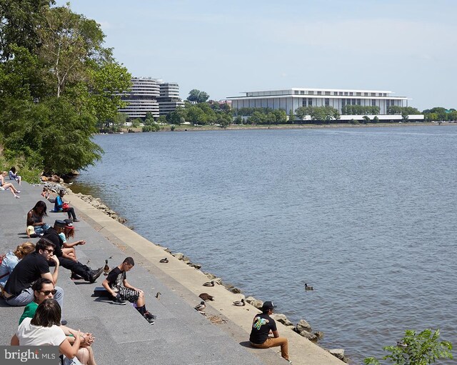 3238 P St NW, Washington, DC 20007 - water view