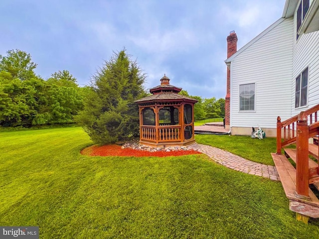 19 Pheasant Run Rd, New Hope, PA 18938 - view of grassy yard with a gazebo