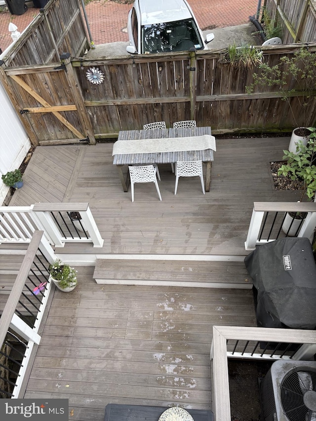 1933 Lincoln Rd NE, Washington, DC 20002 - view of wooden terrace