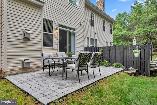 810 Broken Twig Ct, Odenton, MD 21113 - view of patio