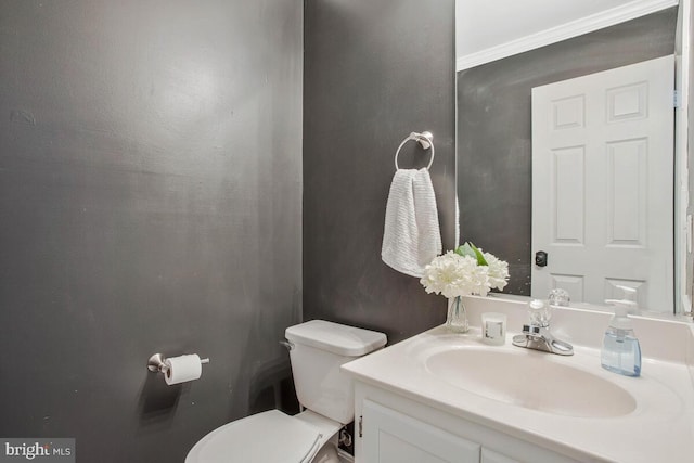 628 Talon Ct, Arnold, MD 21012 - bathroom featuring vanity and ornamental molding