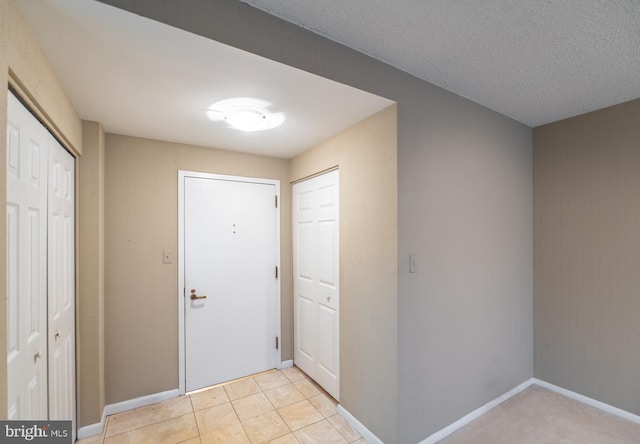 20630 Valley Forge Cir Unit 630, King Of Prussia, PA 19406 - foyer featuring baseboards