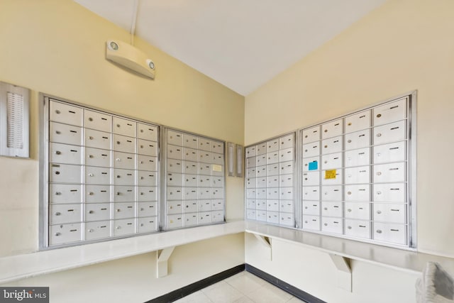2800 Wisconsin Ave NW Unit 304, Washington, DC 20007 - view of community featuring mail area