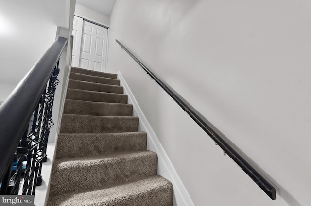 9355 Pan Ridge Rd Unit 9355, Parkville, MD 21234 - view of stairs