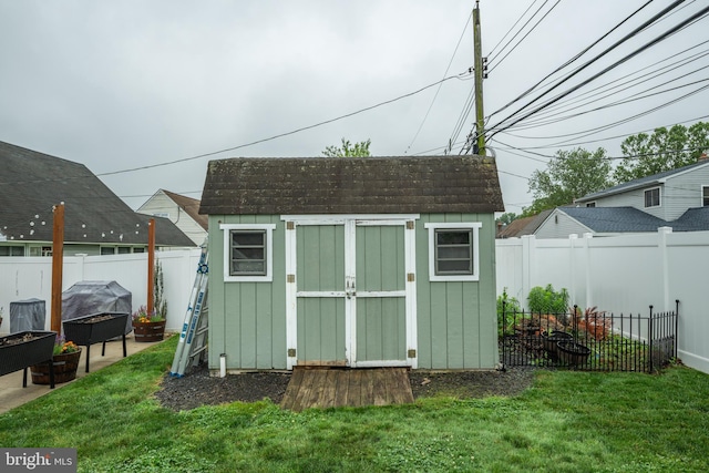 67 Neptune Ln, Levittown, PA 19054 - view of shed with a fenced backyard