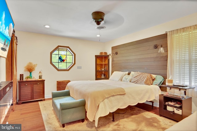 20412 Holt Cir, Hagerstown, MD 21742 - bedroom with wood finished floors, recessed lighting, and a ceiling fan