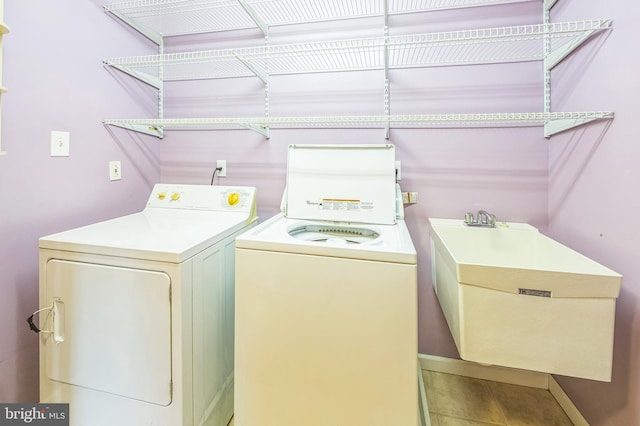 739 Brooke Cir, Morton, PA 19070 - laundry room with separate washer and dryer
