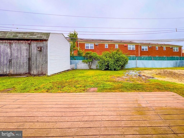 237 Lakeside Dr Unit N, Levittown, PA 19054 - deck with a storage unit