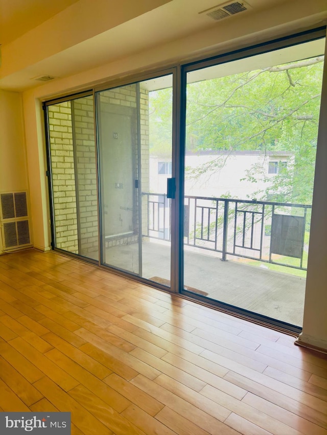 12213 Braxfield Ct Unit 15, Rockville, MD 20852 - unfurnished room featuring wood finished floors