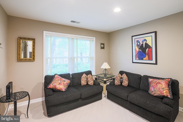 9209 Howard Square Dr Unit 9209, Pikesville, MD 21208 - living area featuring baseboards and recessed lighting
