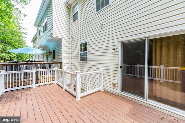 7041 Water Oak Rd Unit 42, Elkridge, MD 21075 - view of wooden deck