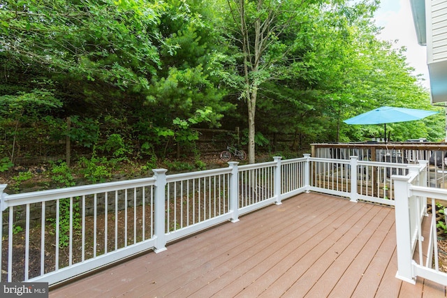 7041 Water Oak Rd Unit 42, Elkridge, MD 21075 - view of deck