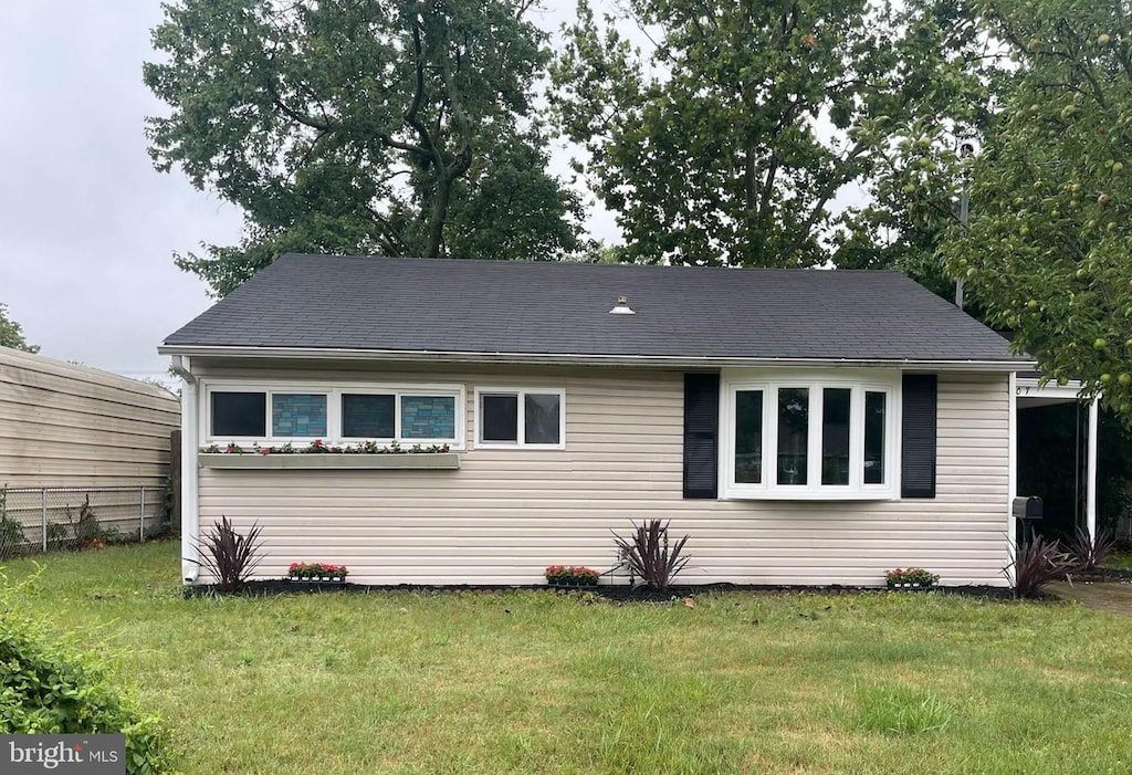 707 Delaware Ave, Glen Burnie, MD 21060 - view of front of property featuring a front yard