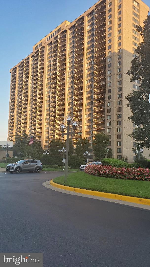 3705 S George Mason Dr Unit 1311, Falls Church, VA 22041 - view of apartment building / complex