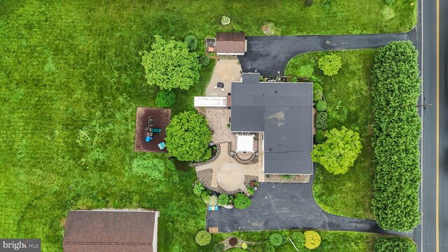 352 Concord Rd, Glen Mills, PA 19342 - drone / aerial view