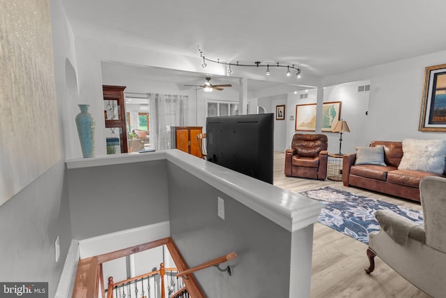 352 Concord Rd, Glen Mills, PA 19342 - living room with wood finished floors and ceiling fan
