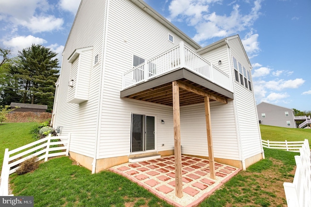 309 Pierson Rd, Lititz, PA 17543 - back of house with a deck and a patio area