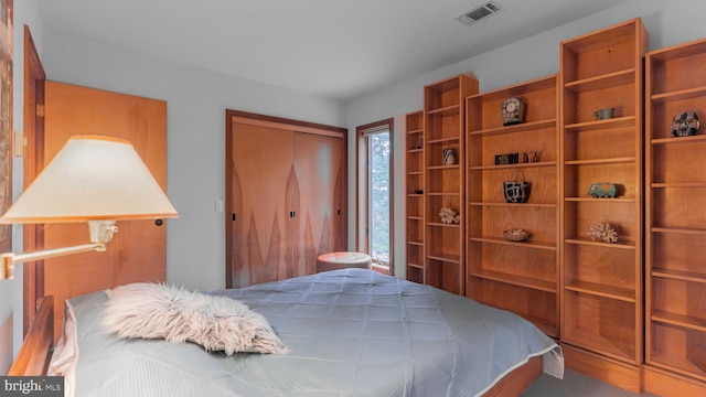 302 Fox Run Rd, Wardensville, WV 26851 - bedroom featuring a closet