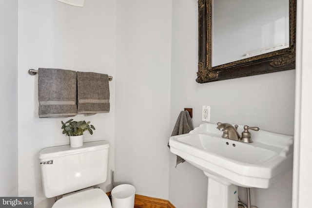 1013 S Decker Ave, Baltimore, MD 21224 - bathroom with toilet and a sink