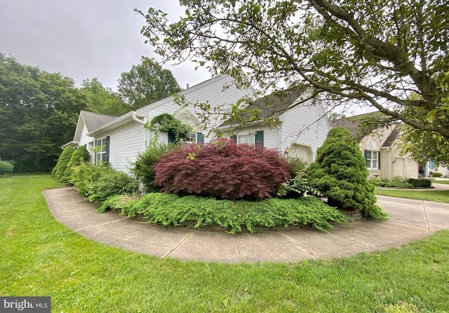 43 Glenview Way E, Gibbsboro, NJ 08026 - view of side of home featuring a lawn