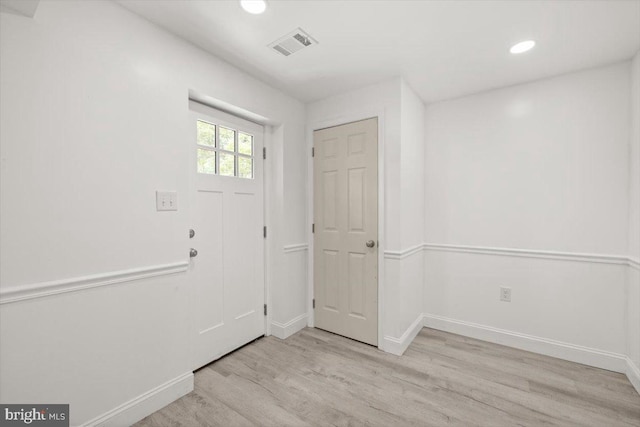 95 Arthur Burke Ln, Front Royal, VA 22630 - foyer entrance with light wood-style flooring and recessed lighting