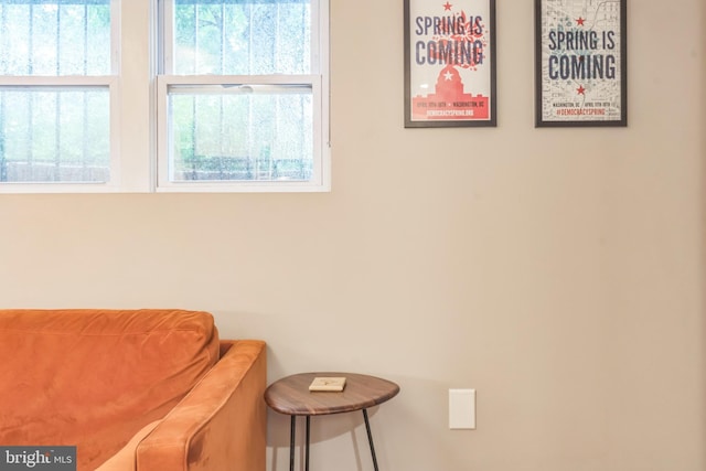 459 Massachusetts Ave NW Unit B1, Washington, DC 20001 - view of sitting room
