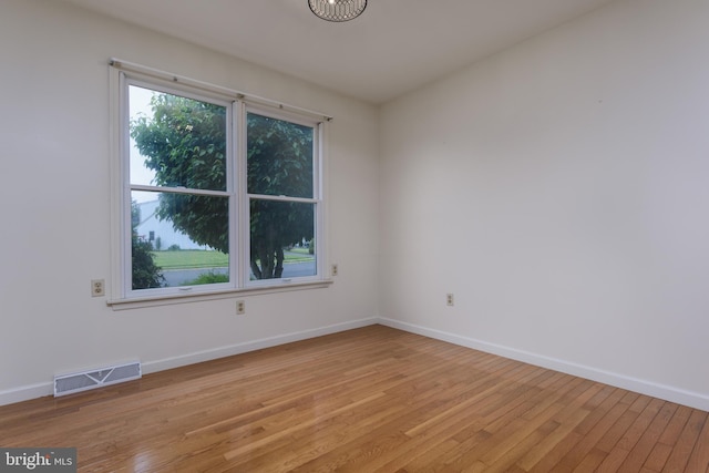 237 Cliff Ln, Elizabethtown, PA 17022 - empty room with light wood finished floors and baseboards