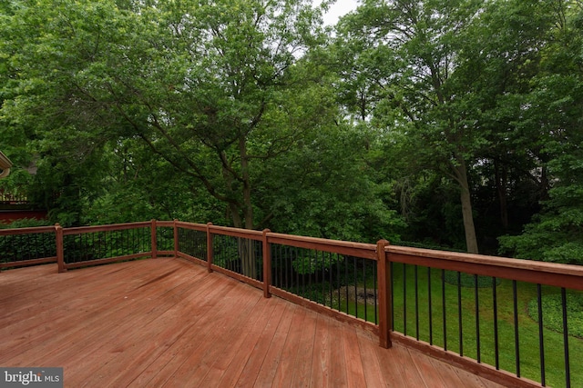 237 Cliff Ln, Elizabethtown, PA 17022 - deck featuring a yard