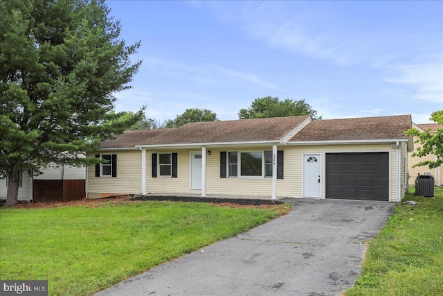 116 Somerset Dr, Stephens City, VA 22655 - ranch-style home with a garage, asphalt driveway, a front lawn, and a shingled roof