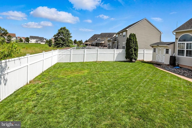 70 Marjessa Dr, Gilbertsville, PA 19525 - fenced backyard with a residential view