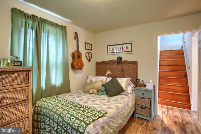 1806 Suncrest Dr, Carlisle, PA 17013 - bedroom featuring wood finished floors